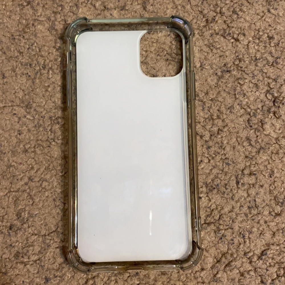 iPhone 11 case - Picture 2 of 2